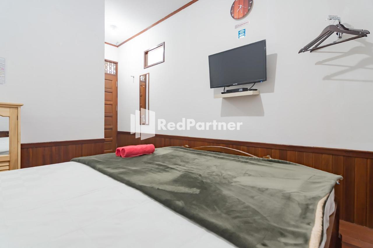 Langkar Guest House Syariah Mitra Reddoorz Samarinda Exterior foto